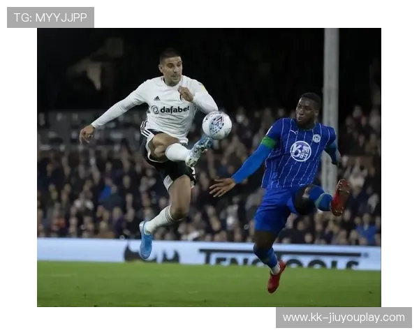 安德莱赫特利用中路推进打造稳定攻势的战术解析