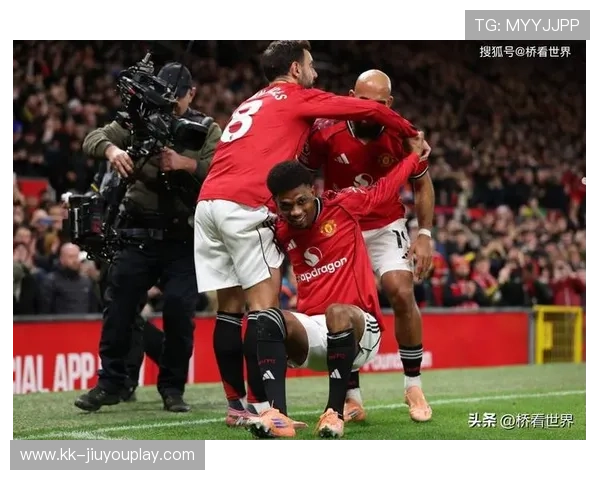 C罗梅开二度，曼联4-0横扫伯恩茅斯继续保持英超前四